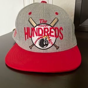 Hundreds hat